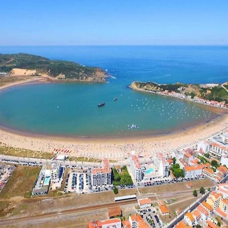 Beautiful Apartment In S O Martinho Do Porto With Balcony São Martinho do Porto Exterior foto