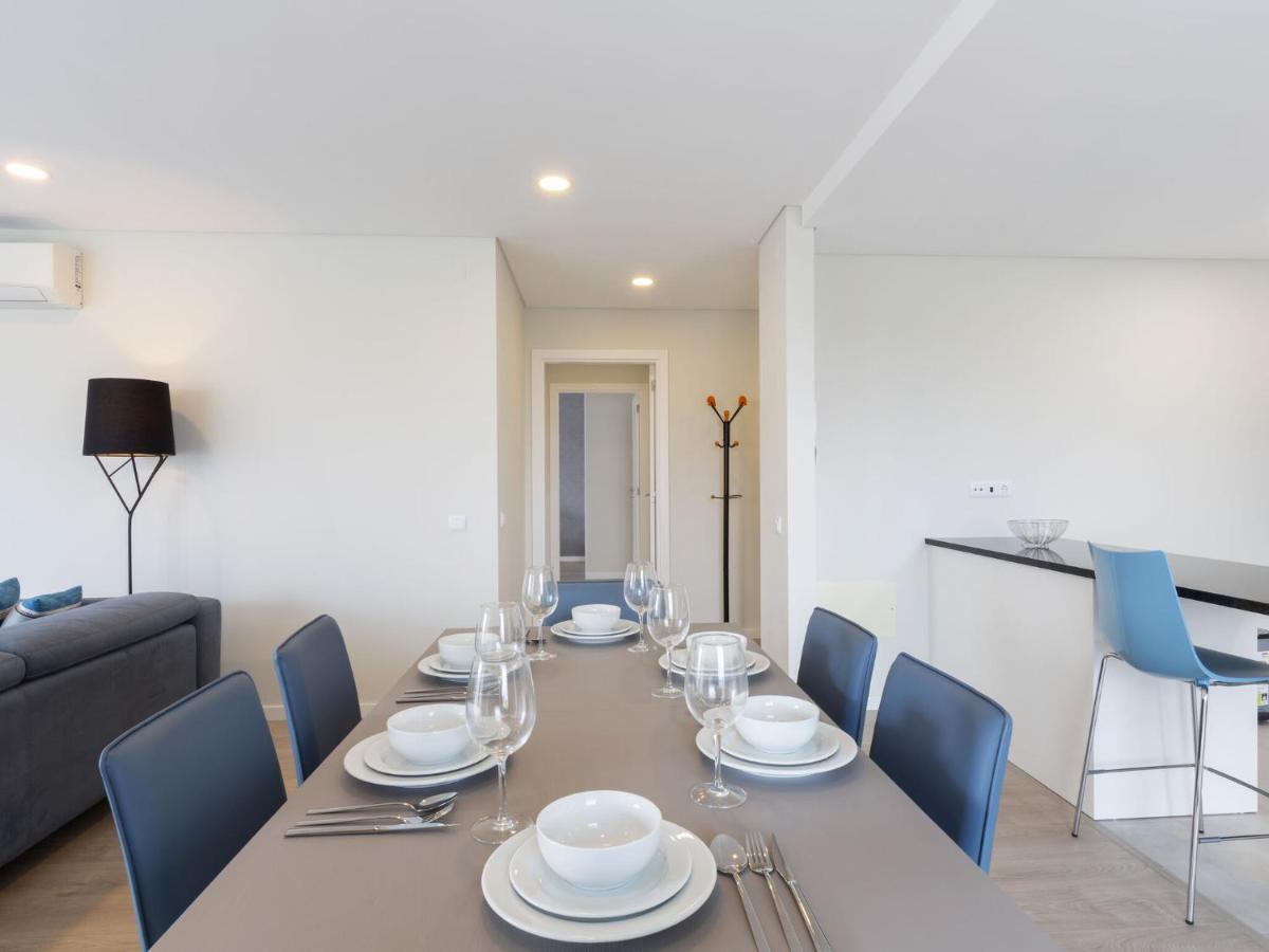 Beautiful Apartment In S O Martinho Do Porto With Balcony São Martinho do Porto Exterior foto